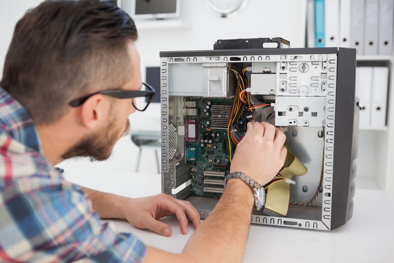 3 Benefits Of Hiring Professionals For Your Computer Repair Services